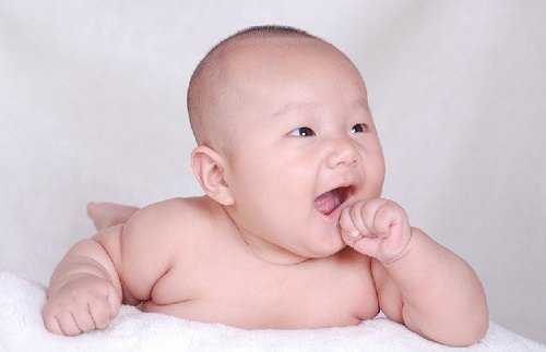 试管婴儿90%不是自己的是真的吗？到底是不是亲生的？